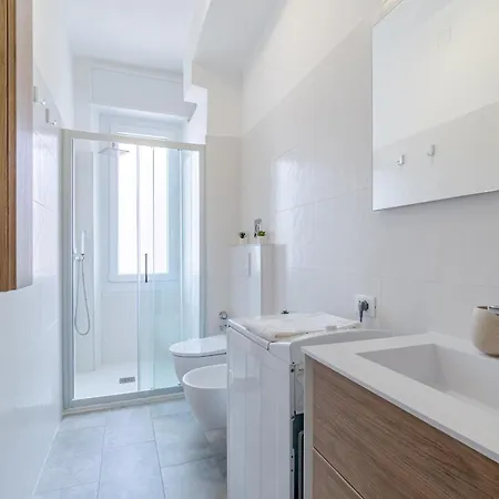 Guesthost - Lingotto District Functional Apartman *