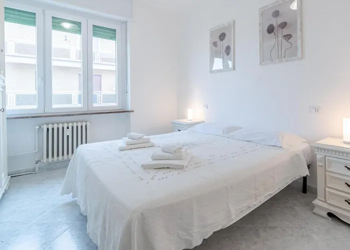 Guesthost - Lingotto Comfy Turin