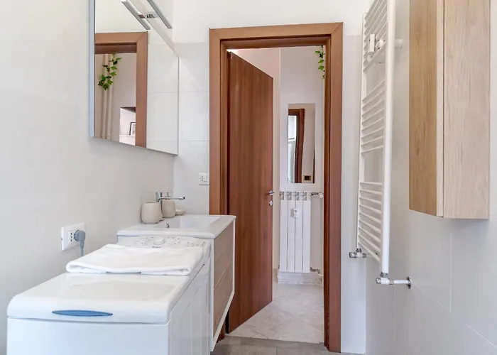 Guesthost - Lingotto Comfy Apartman Torino